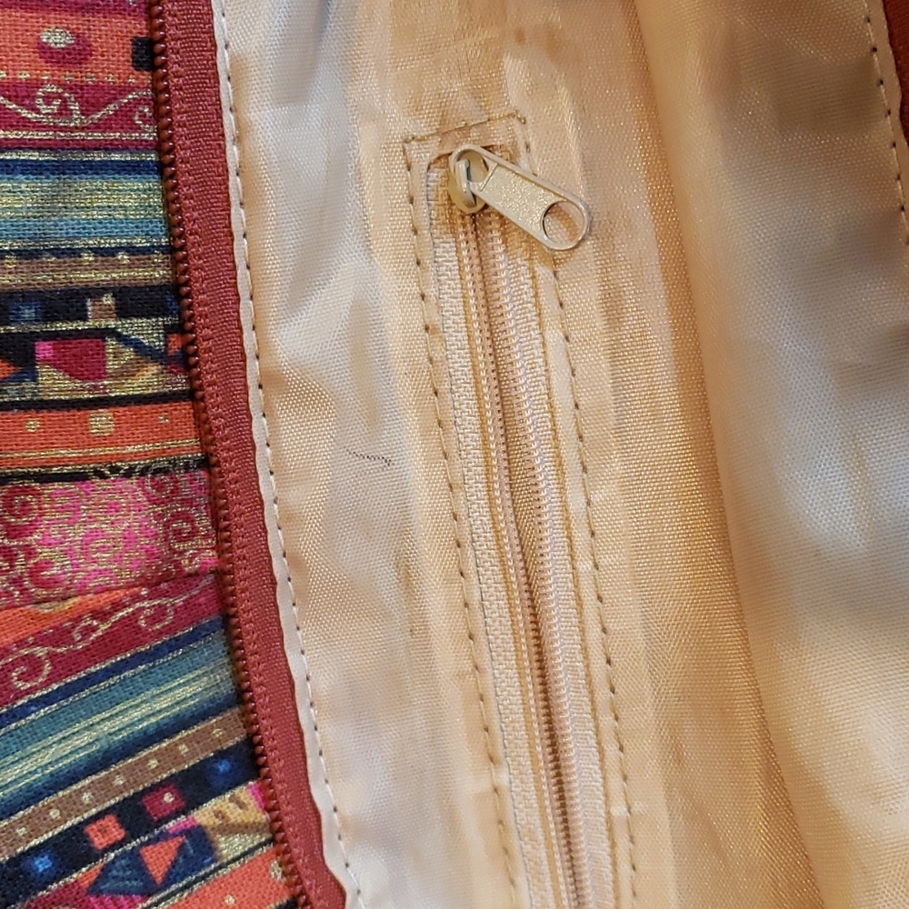 Italian Handbag - Picture 8 of 9